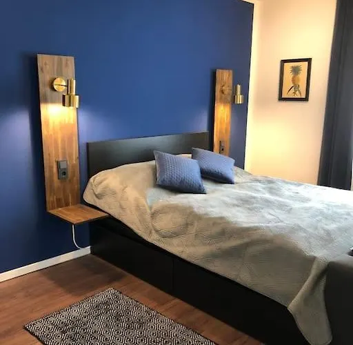 16 - Gemütlich Und Verkehrsgünstig *