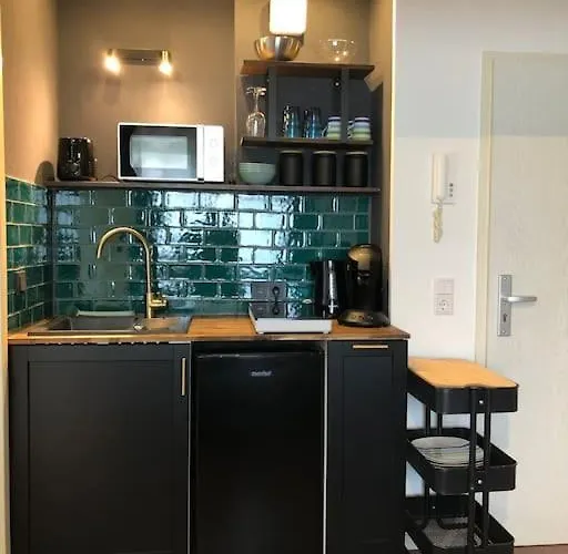 16 - Gemütlich Und Verkehrsgünstig * Kassel